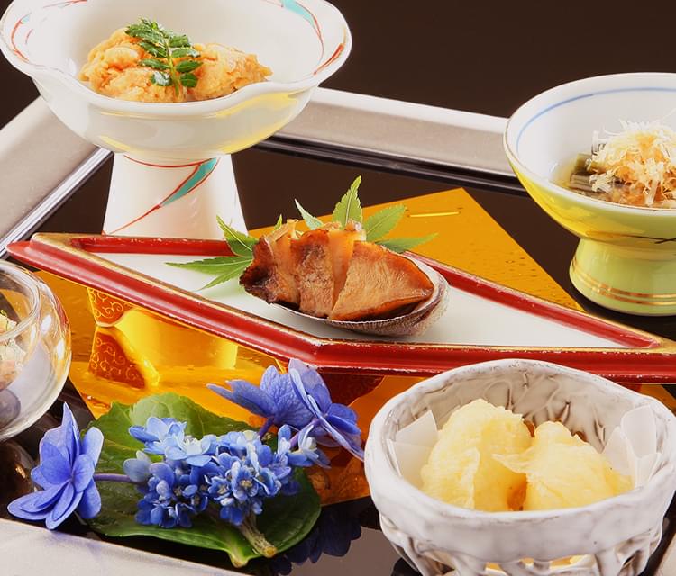 季節の食材を生かした和の味割烹 喜紫